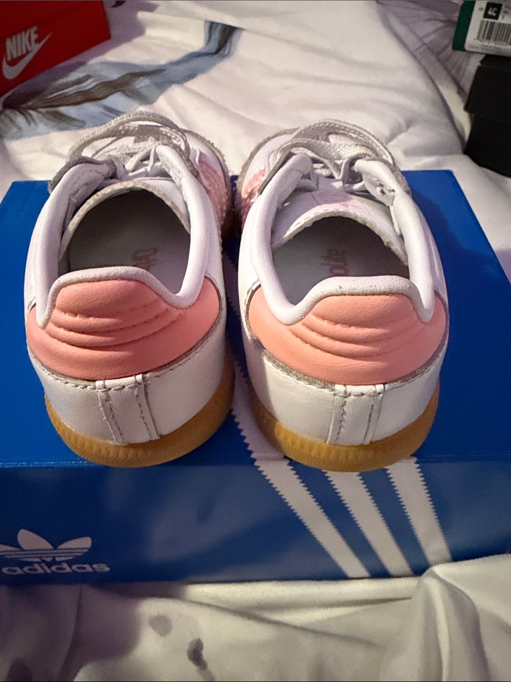 Size 7c adidas Kids Samba OG White with Pink Trim and Gum Sole - Picture 4 of 5
